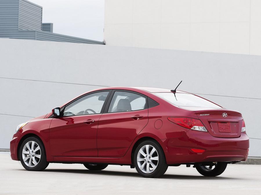  Hyundai Accent Sedan 2011 года  (фото 4 из 20)
